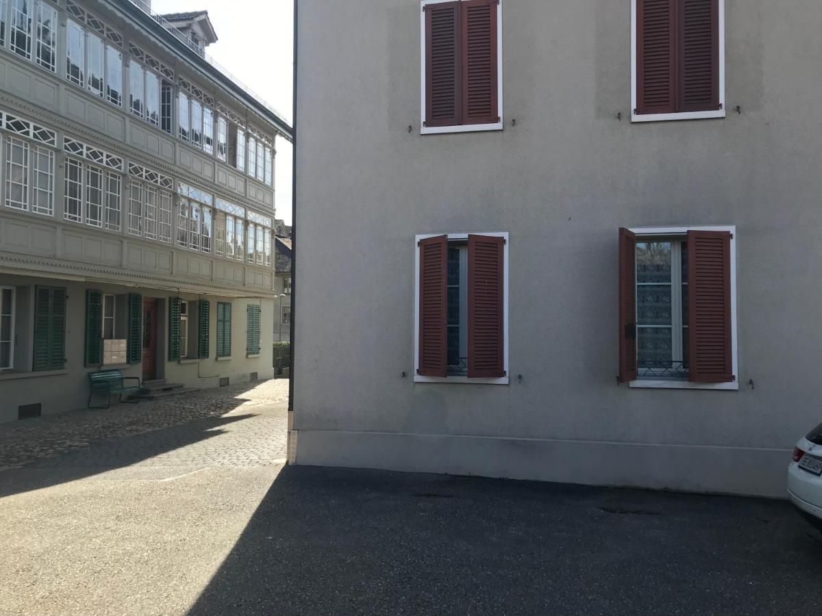 Simple Studio 36M2 In The Center Of Burgdorf Private Parking Small Bathroom Exterior foto