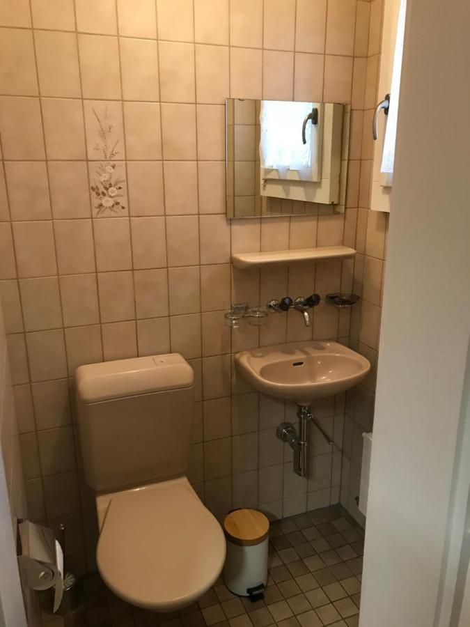 Simple Studio 36M2 In The Center Of Burgdorf Private Parking Small Bathroom Exterior foto