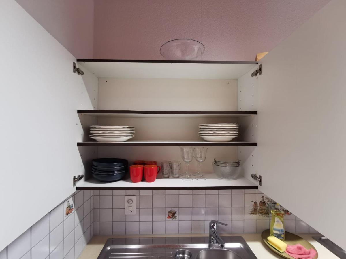 Simple Studio 36M2 In The Center Of Burgdorf Private Parking Small Bathroom Exterior foto